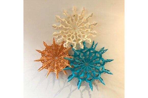 Giant Snowflakes: A 3D SVG Winter Review